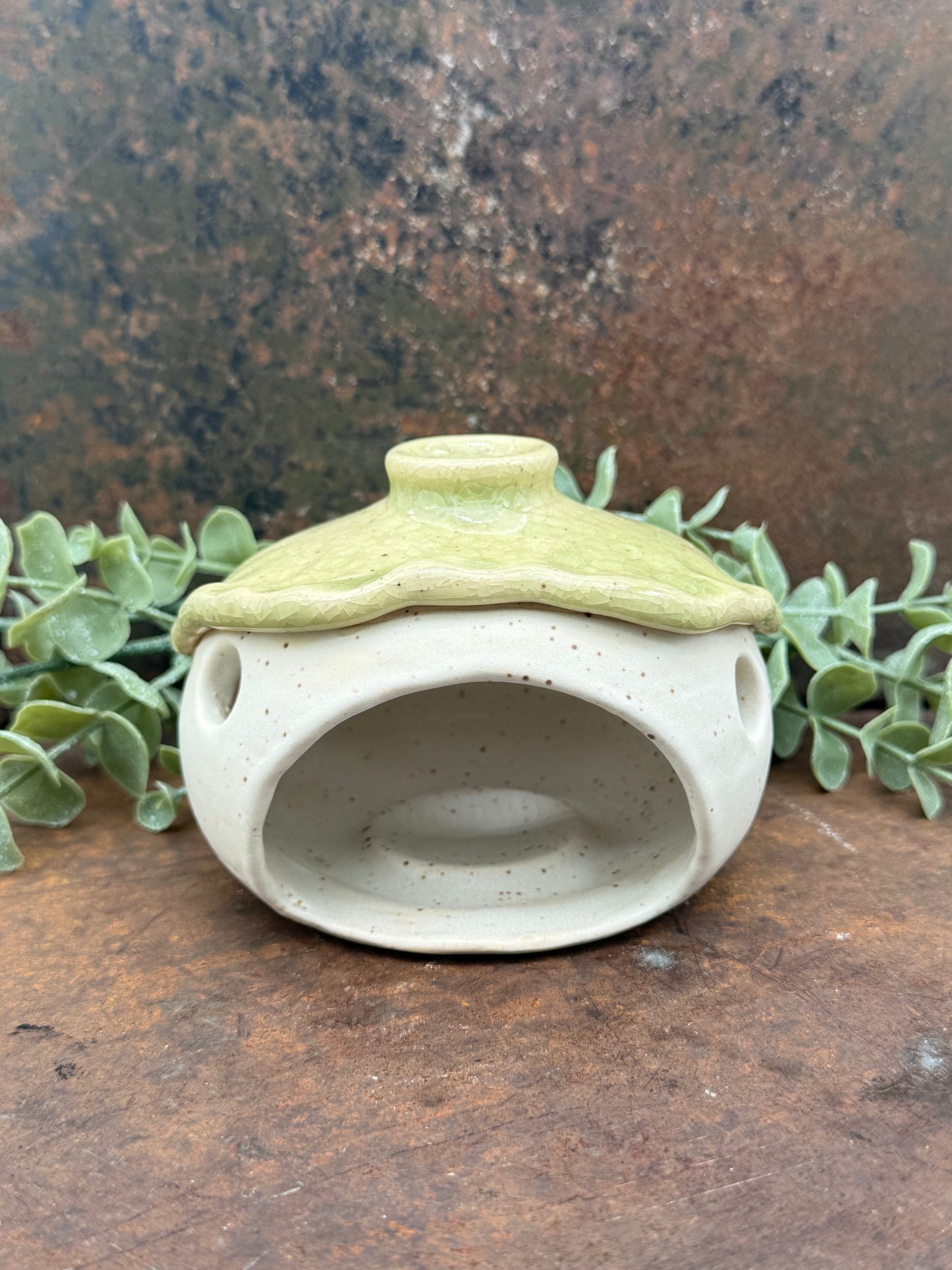 Incense Burner Hut